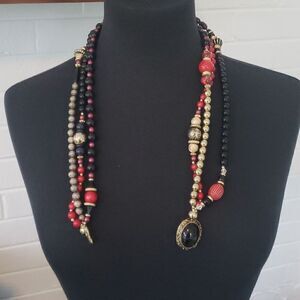 Vintage Beaded Necklace 